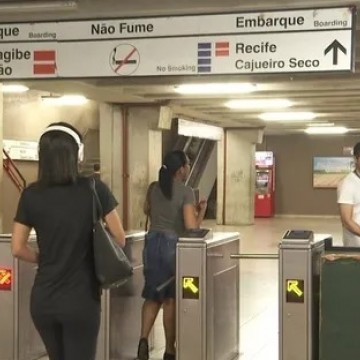 Linhas Centro e Sul do Metrô do Recife contarão com compra de passagens via Pix