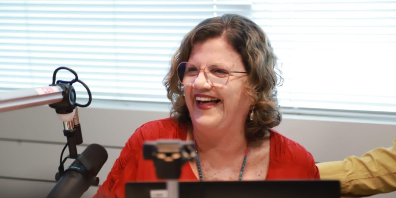 Coluna da quinta | Teresa Leitão se consolida na disputa pelo Senado