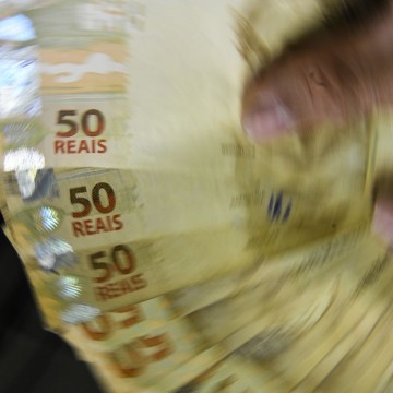 Caixa paga Bolsa Família com novo adicional de R$ 50 a NIS de final 5