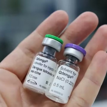 Pernambuco recebe lote de 70 mil doses de vacina contra a dengue