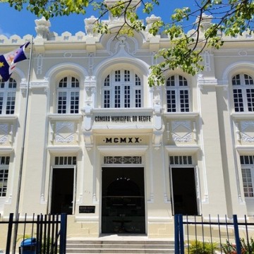 Com resultados do Censo do IBGE, Câmara do Recife pode diminuir duas vagas para vereadores