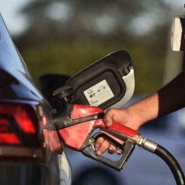 Petrobras considera mudanças na política de preços de combustíveis