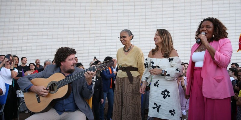 Evento em Brasília marcou a recriação do Ministério da Cultura