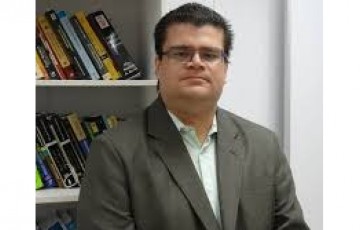Cristiano Pimentel é procurador do Ministério Público de Contas de Pernambuco