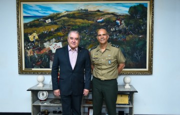 Augusto Coutinho ressalta importância econômica estratégica da Escola de Sargentos do Exército