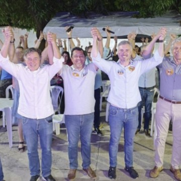 Adriano Lucena fecha campanha para reeleição no Crea 