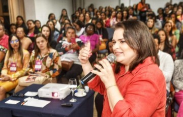 Em Recife, Marília Arraes comanda evento de formação política para mulheres 