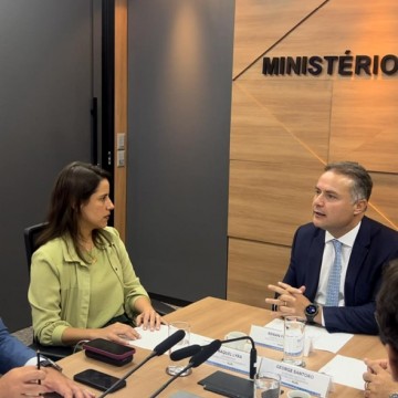 Em Brasília, Raquel Lyra se reúne com ministro Renan Filho para tratar sobre Transnordestina e obras em rodovias de Pernambuco