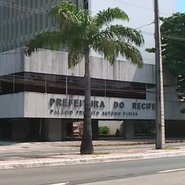 TCE suspende licitação e decide que Recife não poderá locar sistema de aulas online