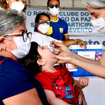 Prefeitura do Recife leva vacinação itinerante  para 7 localidades neste sábado