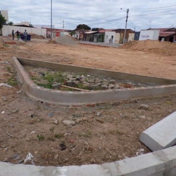 Prefeitura de Ouricuri começa a  construção de praça no Bairro Nossa Senhora de Fátima