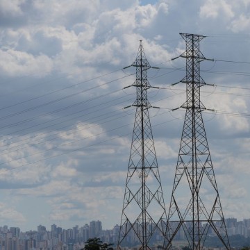 Modernização do setor elétrico inclui energia mais barata, diz Ipea