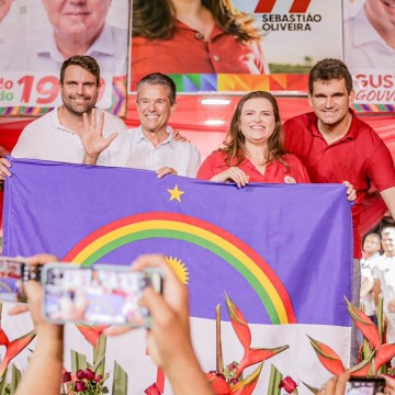 Marília e André de Paula marcam presença em evento com mais de 12 mil pessoas em Paudalho 