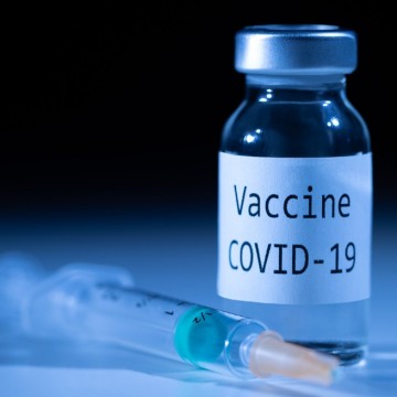 Quem já teve covid-19 também deve tomar a vacina