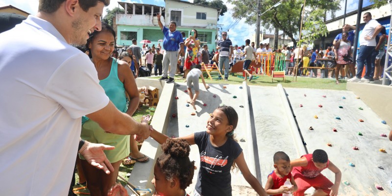 De acordo com João Campos, mais praças da infância serão construídas no Recife 