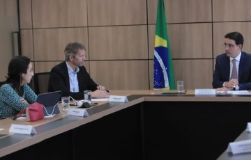 Ministro Silvio Costa Filho intensifica reuniões para reduzir o valor das passagens aéreas no Brasil