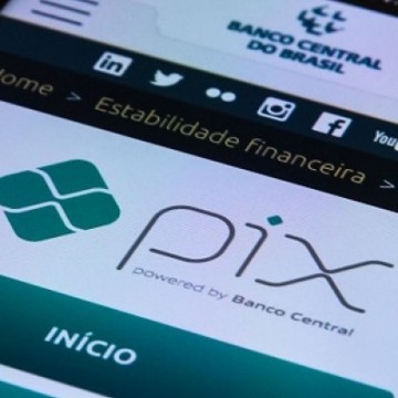 Pix: Novo sistema de pagamento instantâneo  entra em funcionamento