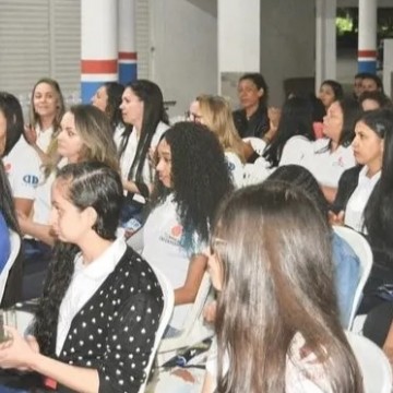 Parceria entre prefeitura de Jurema, Farmácia Santa Terezinha e FACEDDU visa capacitação profissional