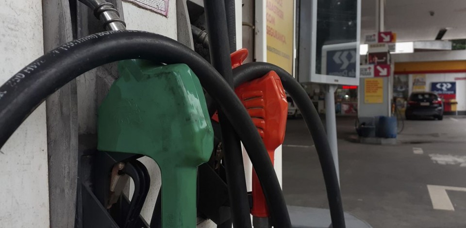 Gasolina e diesel sofrem aumento nas refinarias