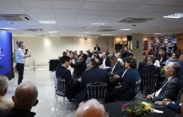 Empresários se reúnem com o governador de Minas Gerais, na Casa da Indústria 