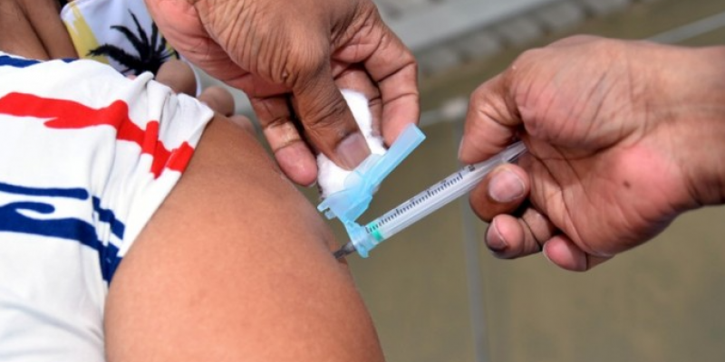 Mais de 2,4 mil salas de vacinação em Pernambuco estarão mobilizadas para receber mães, pais e responsáveis