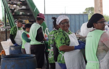 Prefeitura do Paudalho anuncia aplicativo de novo programa de coleta de lixo em parceria com a UFPE