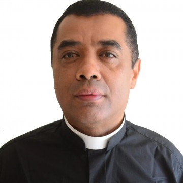 Padre da Diocese de Garanhuns é encontrado morto em sua residência em Lajedo