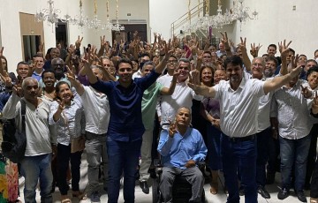 Manoel Jerônimo e João Paulo Costa se reúnem com apoiadores no Recife
