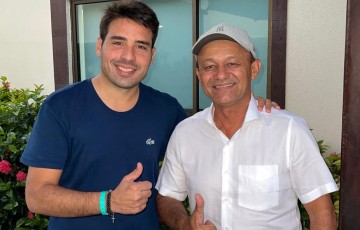  João Paulo Costa recebe apoio de George Gueber, prefeito de Orocó
