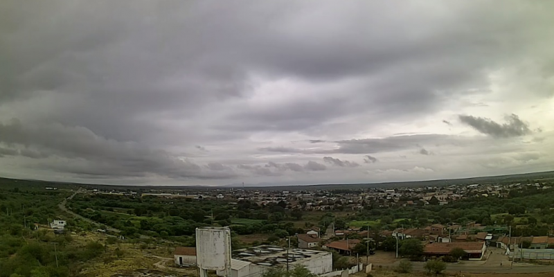 Foram registradas fortes chuvas no início da semana em cidades do Agreste e no Sertão de Pernambuco. 