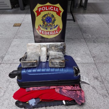 PF apreende cocaína e prende homem por tráfico de drogas, no Aeroporto do Recife