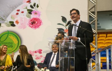Em casamento comunitário, Eriberto Filho exalta trabalho da Defensoria Pública: “garantindo o direito do povo”