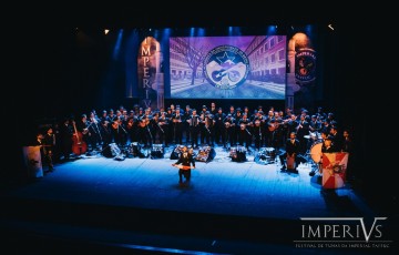 Teatro de Santa Isabel recebe shows de cultura popular e música portuguesa nesta sexta-feira