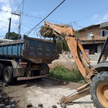Prefeitura de Olinda já limpou mais de 14 km de canais