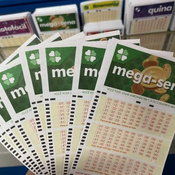 Mega-Sena pode pagar prêmio de até R$ 3 milhões nesta terça