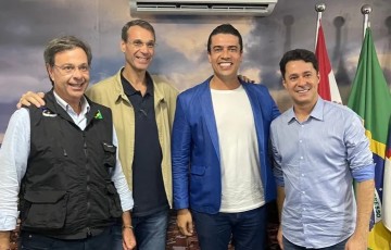 Prefeito de Caruaru recebe visita de Anderson Ferreira e Gilson Machado