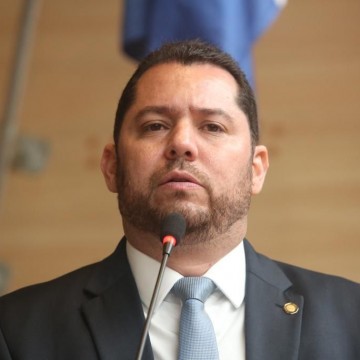 Presidente da Câmara do Recife diz que Gilson Machado “passa mais uma vergonha após tentar desqualificar a gestão do prefeito João Campos e o mandato de Pedro Campos”