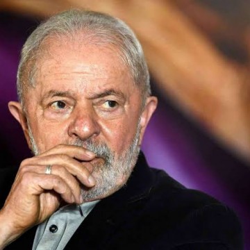 Coluna da terça | Lula poderá adotar a neutralidade no 2º turno em Pernambuco 