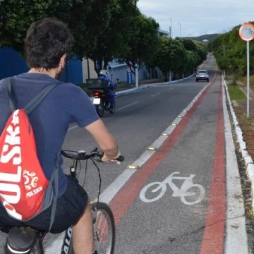 Avenida Agamenon Magalhães ganha nova ciclofaixa com um quilômetro de extensão