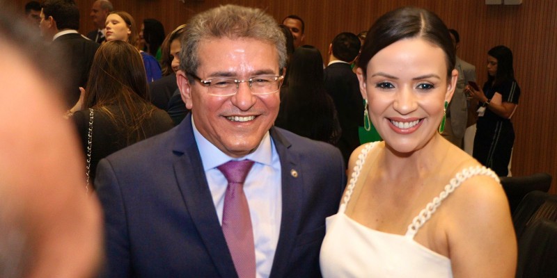 Luciano Duque parabeniza Márcia Conrado e Marcelo Gouveia pela presidência da Amupe