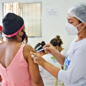 Primeira semana do ano conta com vacinação itinerante em comunidades do Recife