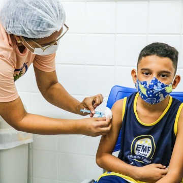 Prefeitura do Recife promove mutirão de vacinação contra covid-19, gripe e sarampo em 11 locais neste fim de semana