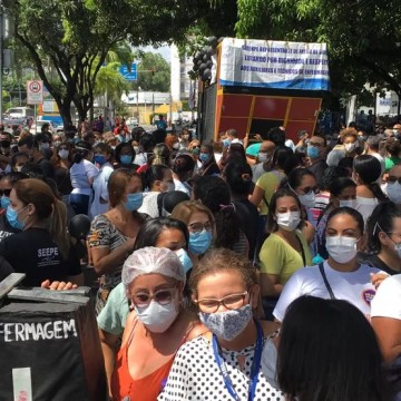 Enfermeiros realizam greve de 24h contra decisão do STF; Sindhospe consegue liminar que evita paralisação total dos funcionários 