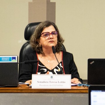 Teresa Leitão vai presidir subcomissão que vai discutir o Ensino Médio