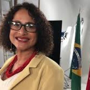Ministra Luciana Santos diz que só vai falar sobre a prefeitura de Olinda em “momento oportuno” 