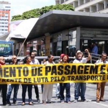 Frente de Luta lança central para denunciar ônibus lotados