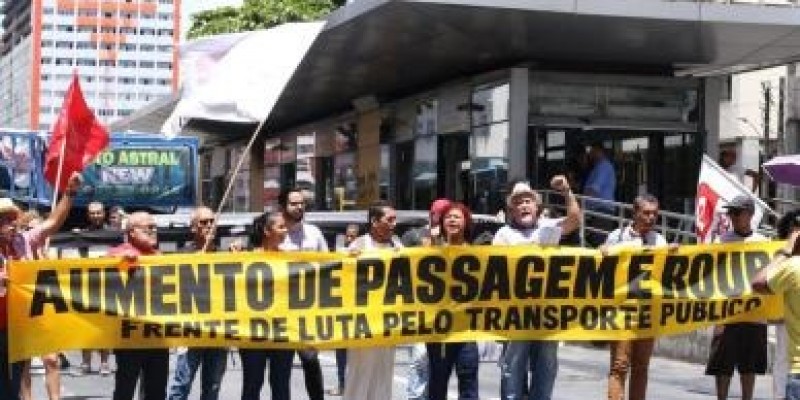 A pandemia do coronavírus está aumentando e expondo os problemas estruturais do transporte público no Grande Recife, tais como, ausência de monitoramento instantâneo (SIMOP)