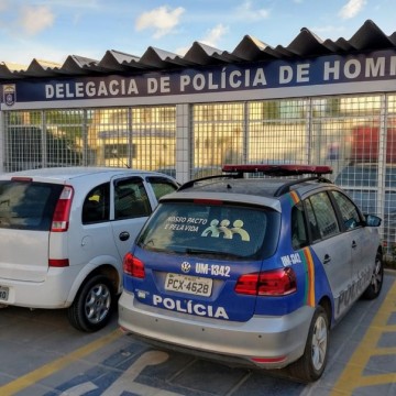 Número de homicídios cai em Pernambuco, os feminicídios, no entanto, aumentam no estado