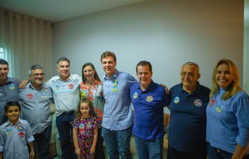 Miguel Coelho conquista apoio de vice-prefeito, ex-prefeito e vereadores de Frei Miguelinho