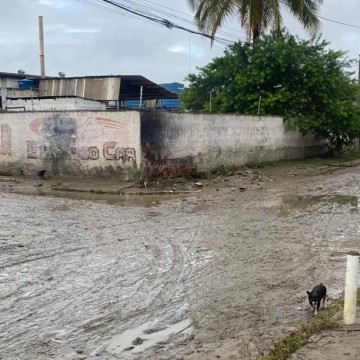 Compesa direciona abastecimento de água às áreas atingidas por chuvas em Caruaru e Santa Cruz